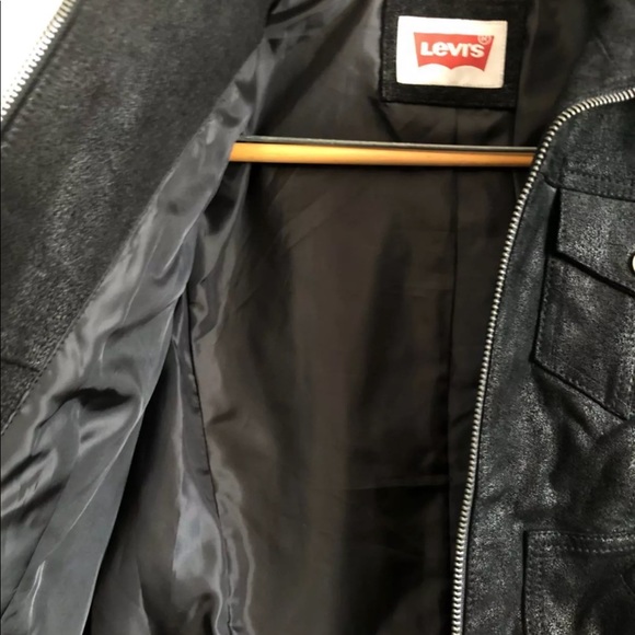 Levi’s Authentic Leather Jacket - Picture 2 of 4